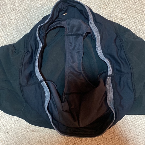 Lululemon Groovy Run or Run Time Shorts. Size 10 - Picture 8 of 11